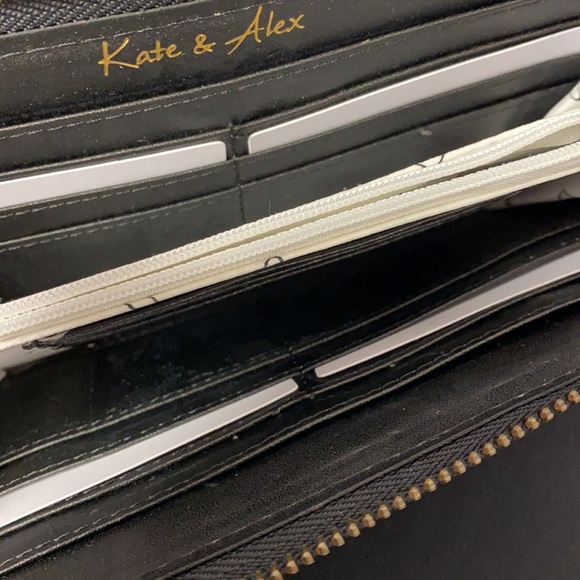 Kate and Alex Wallet (New) - Picture 2 of 2
